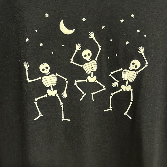 NWT Lularoe Glow in the dark, Rocker Tee, Skeletons - Picture 3 of 7